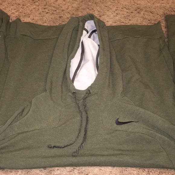 Nike Other - Nike dry fit sweatshirt